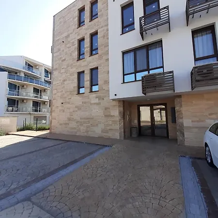 Apartment слънце и море сарафово